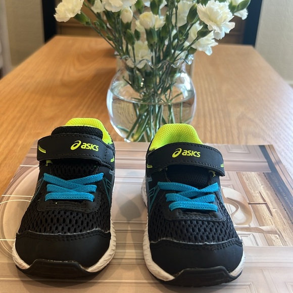 Toddler ASICS - Picture 2 of 5